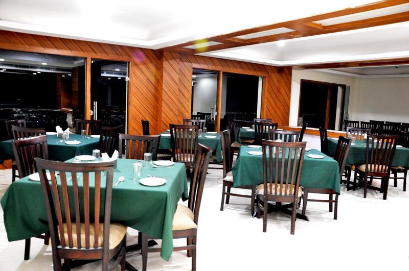 Hotel Trinetar Resorts Batoti Luaran gambar